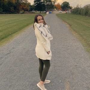 Meet your Posher, Sarah